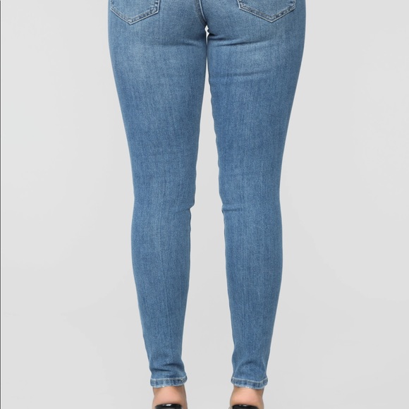 Can’t Let Me Go Skinny Jeans - Picture 4 of 6